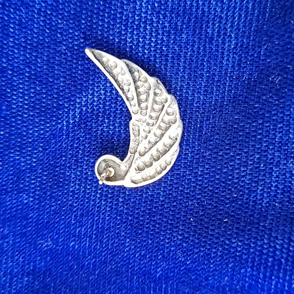 Sterling Silver Post Earrings 🪽 Wings - Picture 7 of 10